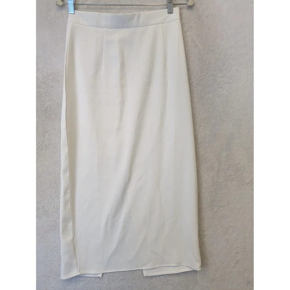Midi Skirt Women's XS/S White Slim Fit Minimalist Back Vent‎ Professional
